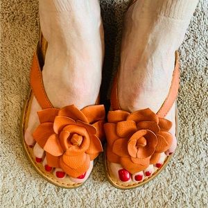 Fabulous Born Size 7 Thong/Mules Leather Uppers and Rubber Soles with Rosettes